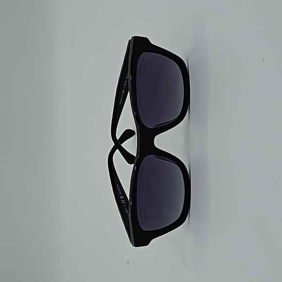 CHANEL POLARIZED SUNGLASSES AcetateBlack. Lenses:Gray,Polarized Ref.5484… - Picture 15 of 16